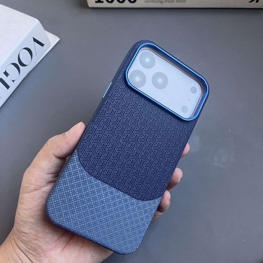Deep grain leather case