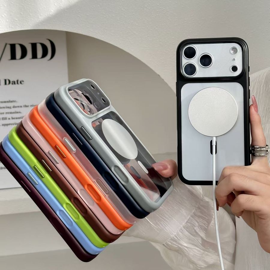 MagSafe compatible clear case with magnetic ring