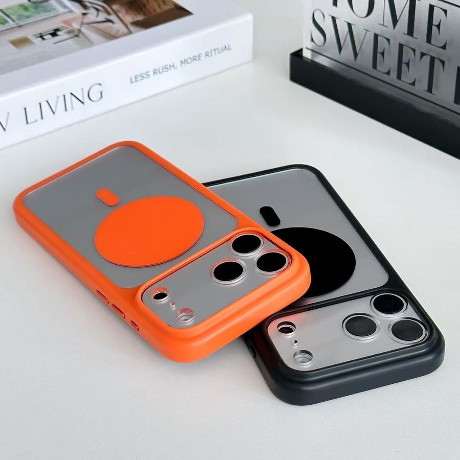 Two-tone magnetic case